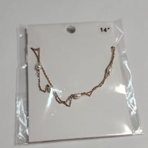 Elegant Gold Faux Pearl Necklace